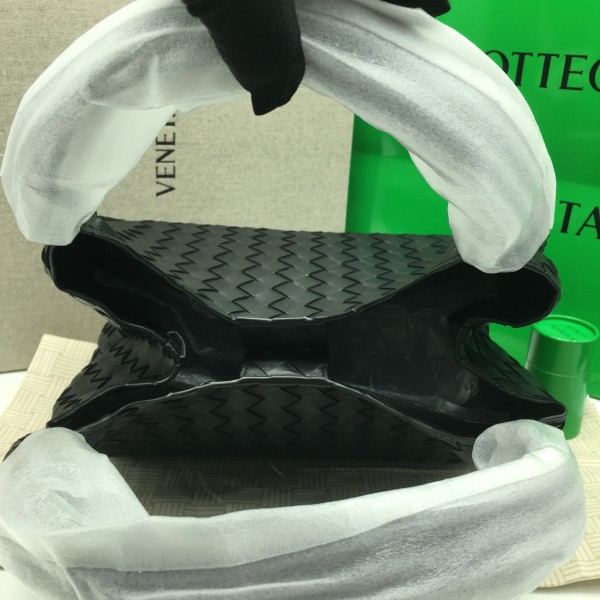 3d4e2a829a6ef43529f4a8f202abea88_1763449274_4059.jpg