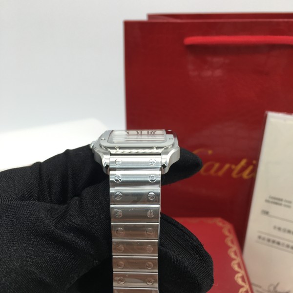 8f5caa1266b4ad9237500b08d041161b_1764745292_6512.jpg