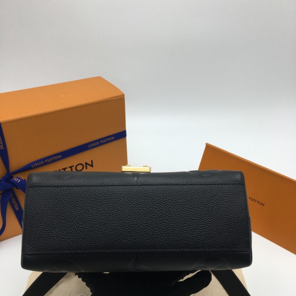cd3ded278be5aed975b883f7a0e330a8_1766992462_8149.jpg