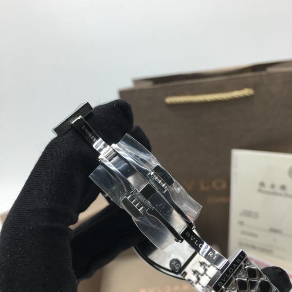 eeba6bcdb37a5606a0b7771e9cf27adb_1769493813_9697.jpg