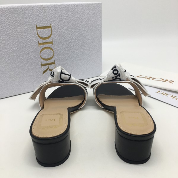 51bb737307c2e72f99185e090f572ea1_1785392560_2011.jpg