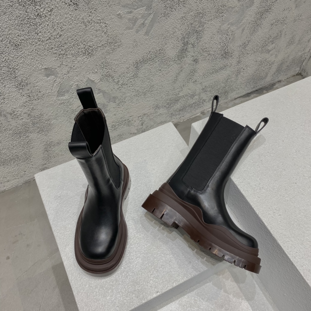 보테가베네타 남여공용 러그 첼시 부츠 굽 높이 5.5cm