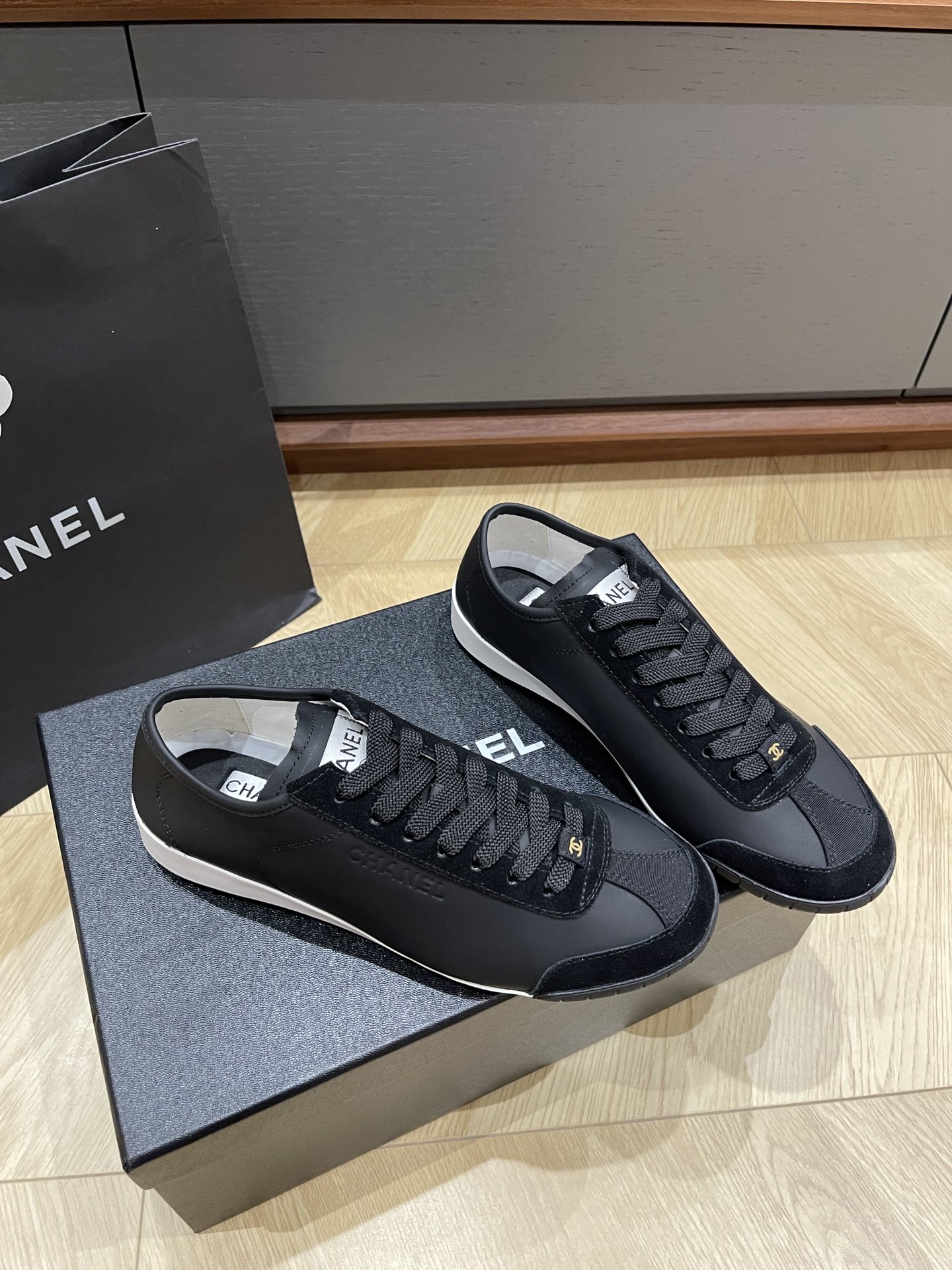 샤넬 스니커즈