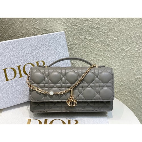 디올 My Dior 미니 백 까나쥬 양가죽