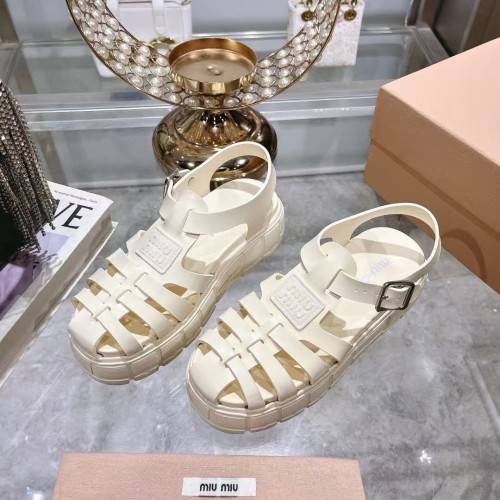 미우미우 에바 플랫폼 샌들 아이보리