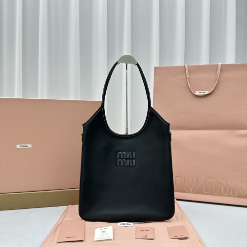 미우미우 아이비 레더 토트백