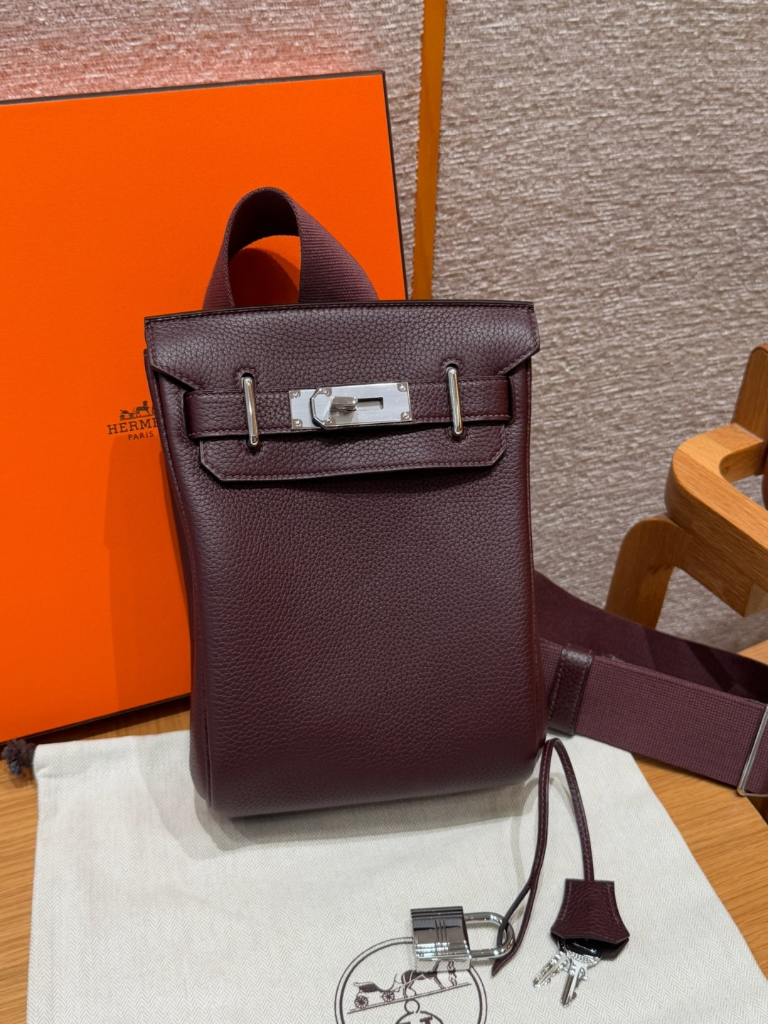 에르메스 핵아도 PM사이즈 토고 0G/Rouge seller