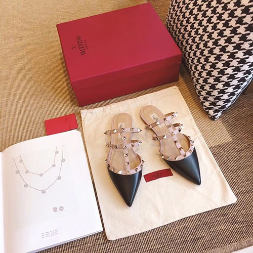 발렌티노 샌들